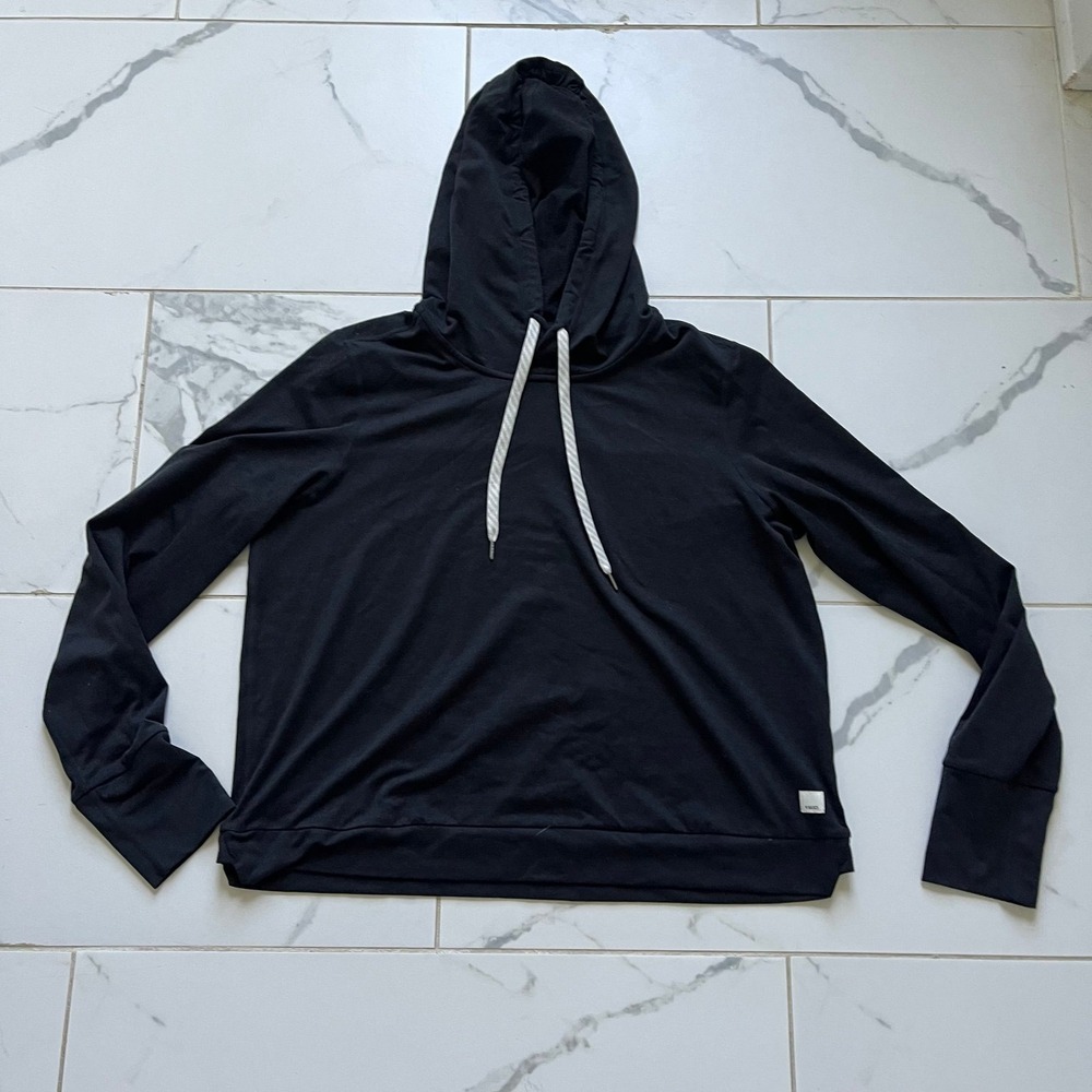 Vuori women's Halo Essential Hoodie black size large